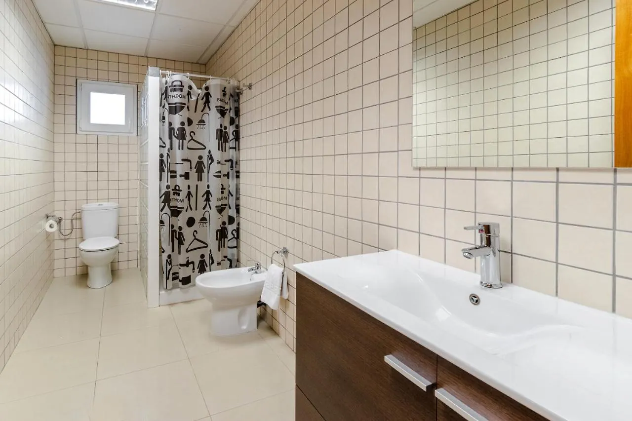 Can Buganto Amplia Casa Con Piscina Y Jardin Llambillas Ferienhaus