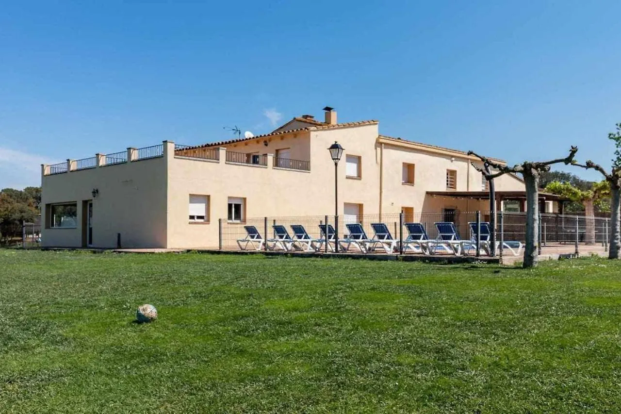 Can Buganto Amplia Casa Con Piscina Y Jardin Llambillas